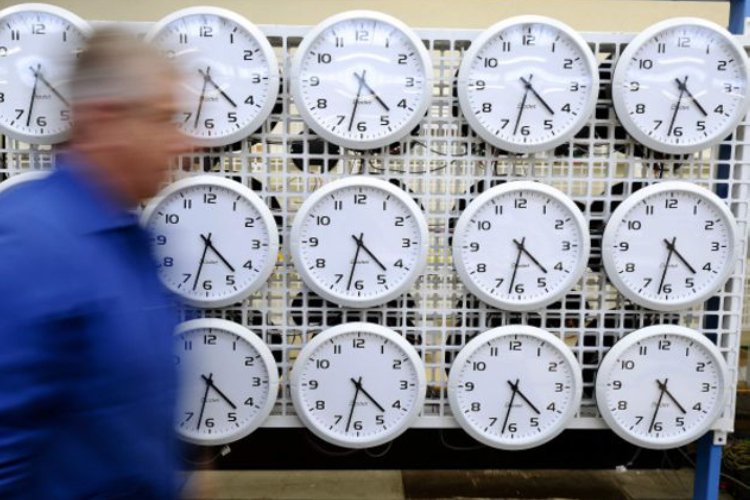 como colocar un reloj mundial en mi Web